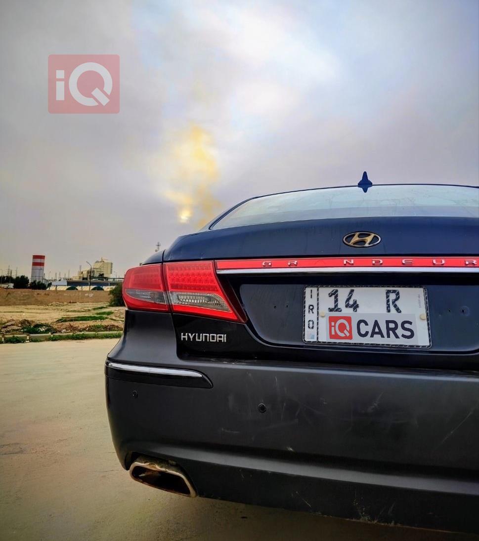 هيونداي أزيرا
